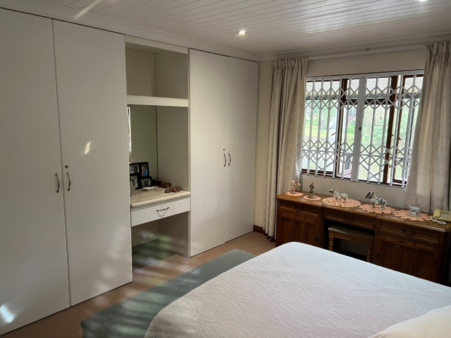 2 Bedroom Property for Sale in Harkerville A H Western Cape